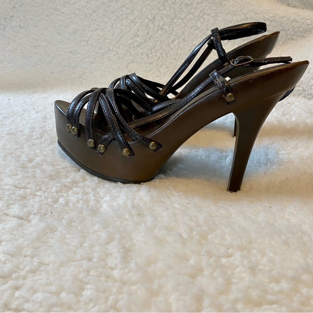 Newport News Size 7 Brown Platform Sandals - Picture 11 of 11